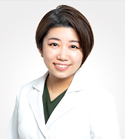 >佐藤 麻以 院長